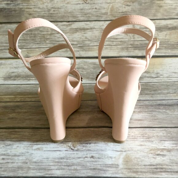 Retro Peach Floral Wedge Sandals - Picture 6 of 7